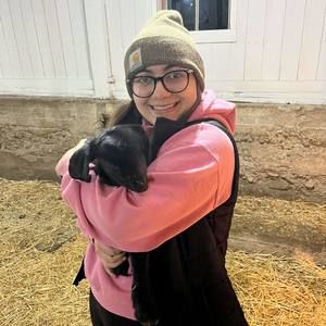 Meet your Posher, Caitlyn